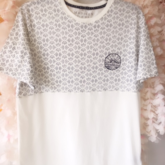 Madison Supply Graphic Tee - Picture 7 of 13